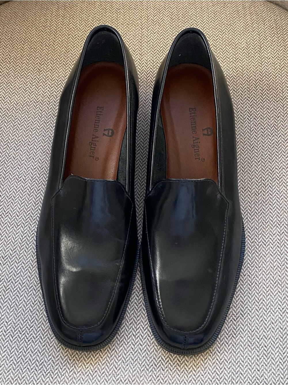 Etienne Aigner women’s Black Leather Slip-On Loafers - Classic Penny Style 7.5